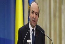 Rostás-Péter István: Vágtába fulladó galopp