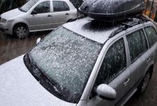 10 centiméteres hóréteg van egyes útszakaszokon Kolozs megyében