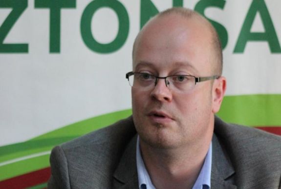 RMDSZ: a rossz törvény hozta „szkizofrén helyzetbe” Kereskényi Gábort