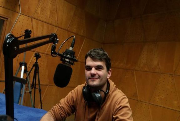 FRISSÍTVE - Magyarul beszélt egy üzletben, bántalmazták a kolozsvári színészt
