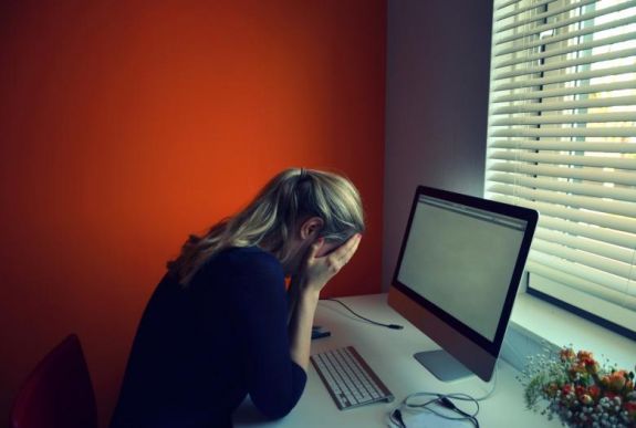 Ilyen hatásai lehetnek az internetes zaklatásnak