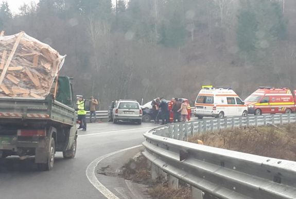 Két súlyos sérültje van a Hargitán történt balesetnek