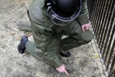 Harckocsiaknát találtak egy óvoda udvarán