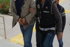 Ismét több tucat katona ellen adtak ki elfogatóparancsot gülenizmus gyanújával