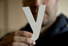 Felmérések: egész iparágakat szüntet majd meg az Y-generáció