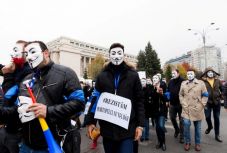 A tiltakozások ellenére a kormány „forradalmasította” az adórendszert