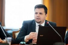 Apjok Norbert Brüsszelben: a fiatal politikusoknak kerülniük kell a szélsőséges retorikákat