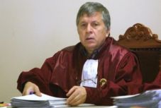 Puskás Bálint: nincs szükség küszöbre a hivatali visszaélés bűncselekménnyé nyilvánításához