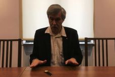 Márton Árpád nem érti, mi a gond az igazságügyi törvények módosításával