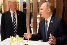 Kreml: az amerikaiak miatt maradt el a Putyin-Trump különtalálkozó