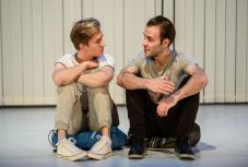 A családról szóló előadással lép fel Kolozsváron a szebeni színház