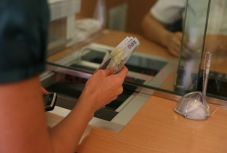 Újabb rossz hírt kaptak a hitelesek 