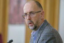 Már csak az államfőn múlik: megfosztanák Kelemen Hunort a Románia Csillaga érdemrendtől