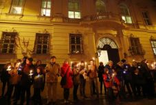 Több ezren vonultak ki Bécs utcáira a szélsőjobboldal ellen