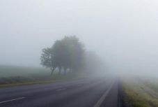 Sűrű ködre figyelmeztetnek Hargita és Kolozs megyében is