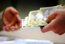 Csökkentik-e jövőre az alkalmazottak bérét? Vállalkozókat kérdeztünk