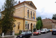 Szerződést kötött a Maros Megyei Tanács a Marosvásárhelyi Természettudományi Múzeum felújítására