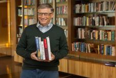 Ezeket javasolja Bill Gates a hatékonyabb olvasáshoz