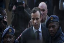 A bíróság megduplázta Oscar Pistorius „megdöbbentően elnéző” büntetését