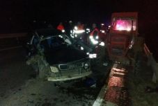 Nagyon rossz vége lett az Audi és a traktor ütközésének