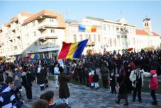 Ennyi belügyis vigyáz a rendre a minivakáció alkalmával