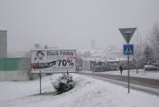 Tízezrek maradtak áram nélkül Szlovákiában az erős havazás miatt 