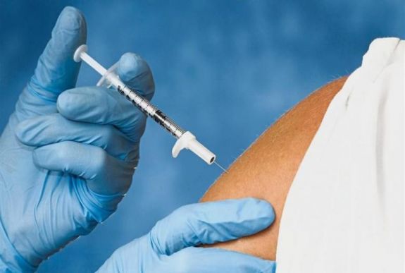 Megkezdődött egymillió adag influenza elleni védőoltás szétosztása