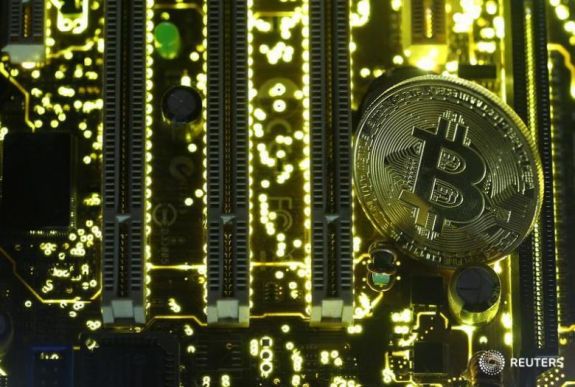 Újabb történelmi csúcson a bitcoin árfolyama
