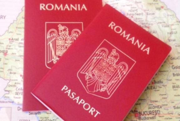 RMDSZ-tervezet: 25 év fölött 10 évig legyen érvényes az útlevél