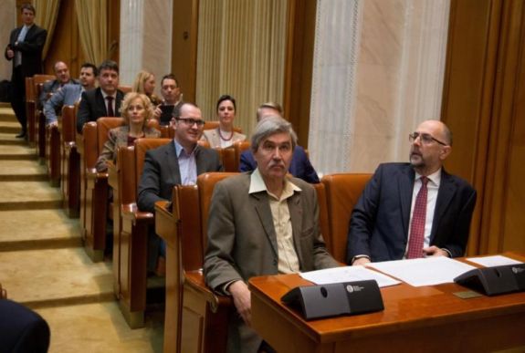 Így indokolta az RMDSZ a két igazságügy törvény keddi megszavazását