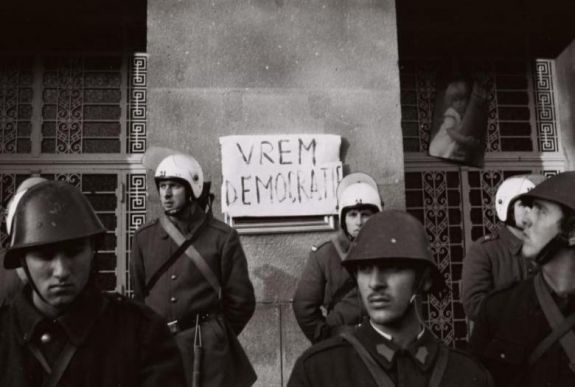 Katonai ügyészség: katonai diverzió miatt haltak meg sokan az 1989-es forradalomban