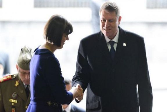 Különbizottság: az államfő csak egyszer utasíthatja el a főügyészek kinevezését