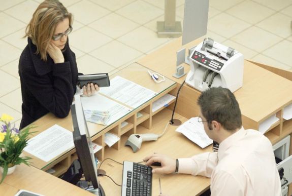 Így működnek a postahivatalok és a bankok az ünnepek alatt