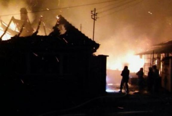 Életét vesztette egy fiatal jegyespár a Bihar megyei tűzben