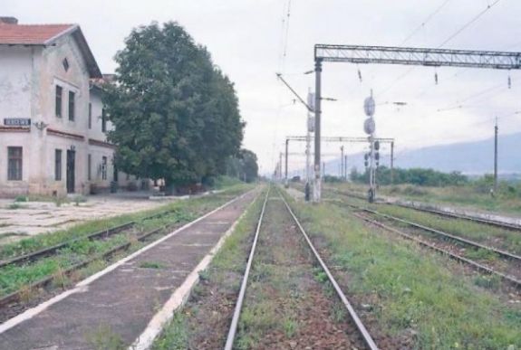 Levágott kar miatt perelik a Román Vasúttársaságot
