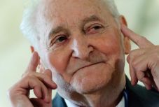 Prima Primissima-díjjal tüntették ki Kányádi Sándort