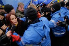 Belügyi vizsgálat indul a Győzelem téri karácsonyi vásár ügyében