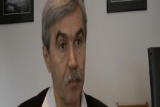 Szőcs Levente: Tökéletes háború