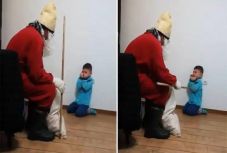 Eljárás indul a síró gyermeket bántalmazó Mikulás ellen