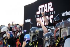 Bemutatták az új Star Warst Hollywoodban