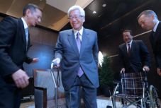 „Életvégi partit” tartott egy japán üzletember