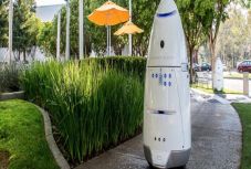 Kustán Magyari Attila: Legyen a robotjárőröké vagy az embereké a jövő?