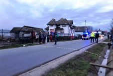 Apját akarta üdvözölni, halálra gázolta az autó az 5 éves kisfiút