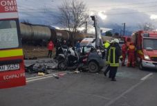 FRISSÍTVE - Három felnőtt és egy gyerek halt meg a Brassó megyei láncbalesetben