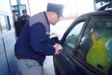 Bepánikolt és elájult a fiatalember, amikor át akart kelni Nagylaknál a határon