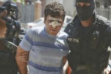 Hosszú börtönbüntetést kapott a rendőrt szándékosan elgázoló török üzletember