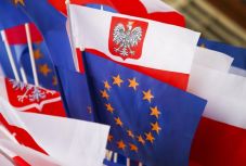 Az EB beveti Lengyelország ellen az „atomfegyvert” 