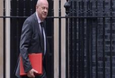 Pornót találtak Theresa May helyettesének hivatali számítógépén