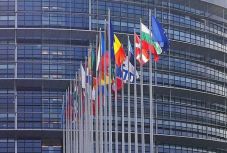 Figyelmeztető levelet írt hét romániai nagykövet az igazságügyi törvények módosítása kapcsán