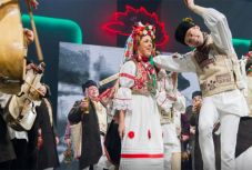 Fölszállott a páva: kialakult a döntő mezőnye